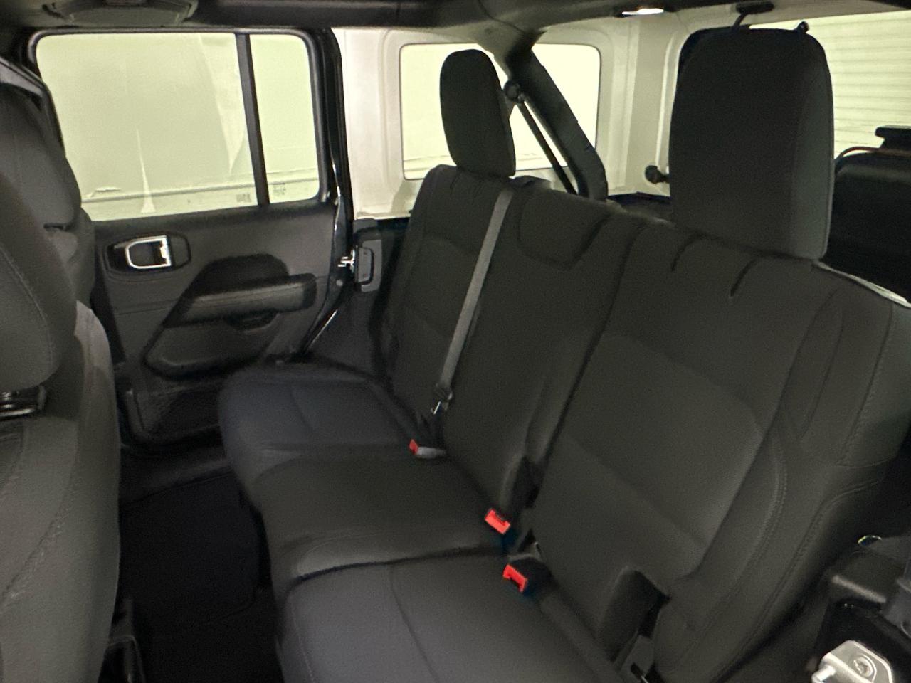 2023 Jeep Wrangler SAHARA 4DR 4X4 Photo