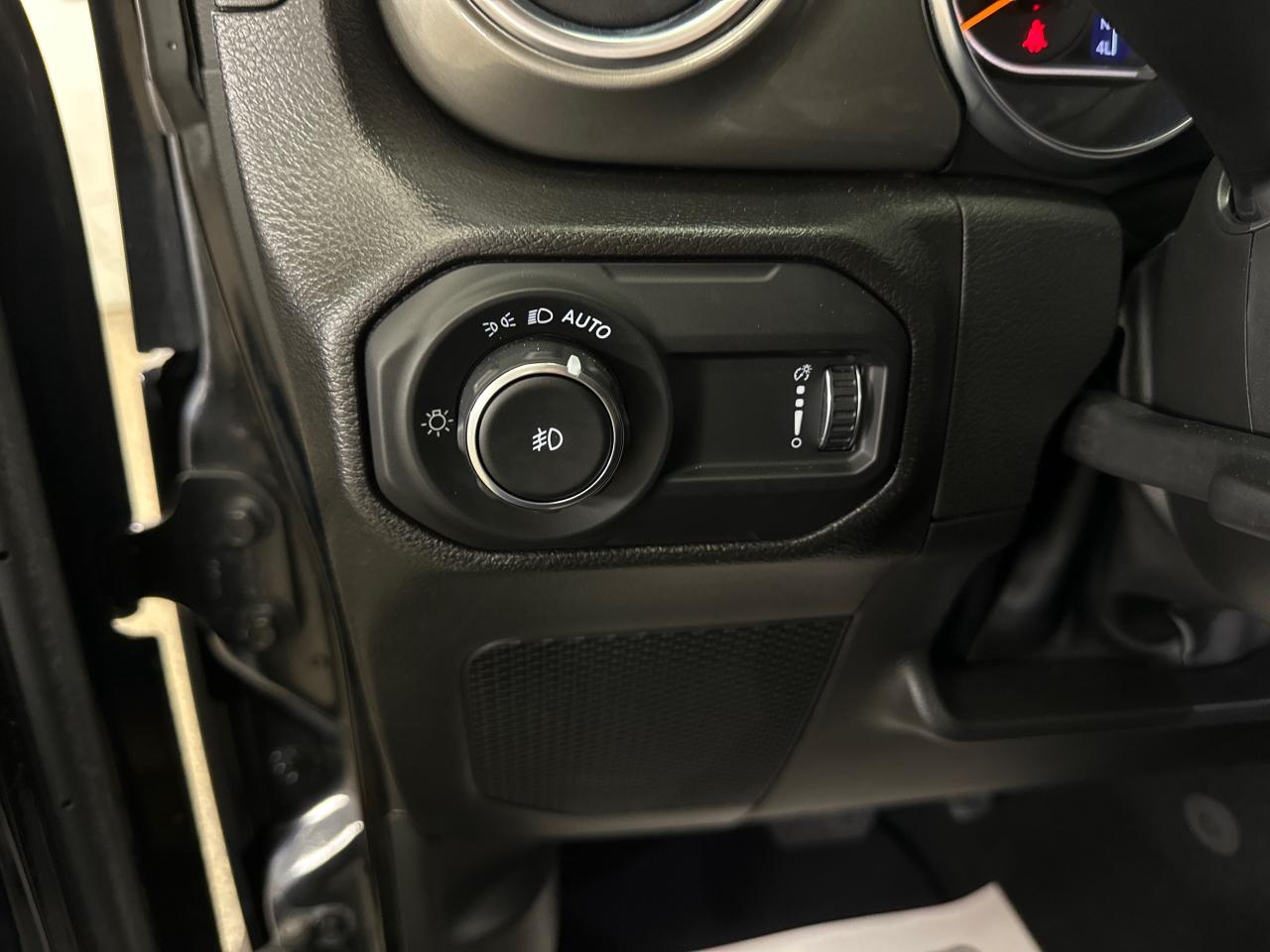 2023 Jeep Wrangler SAHARA 4DR 4X4 Photo