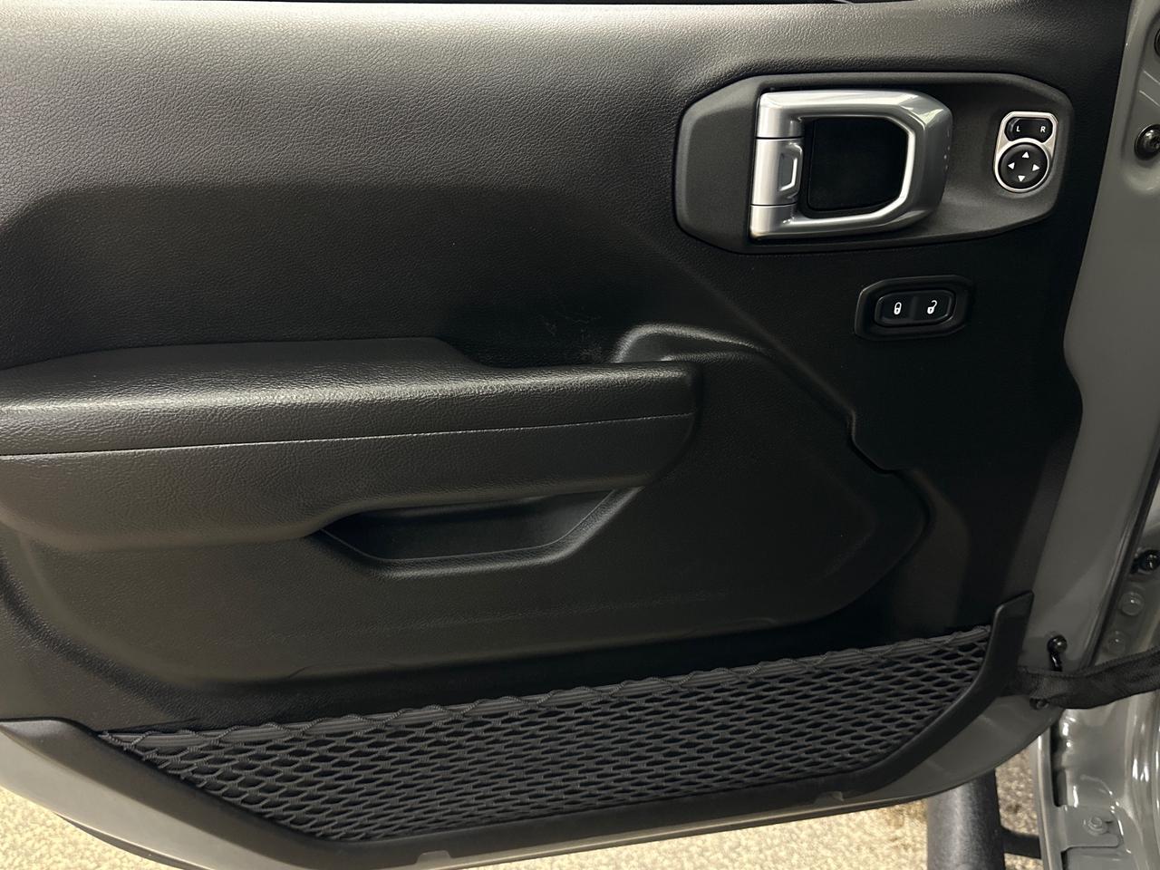 2023 Jeep Wrangler Sport 4dr 4x4 Photo