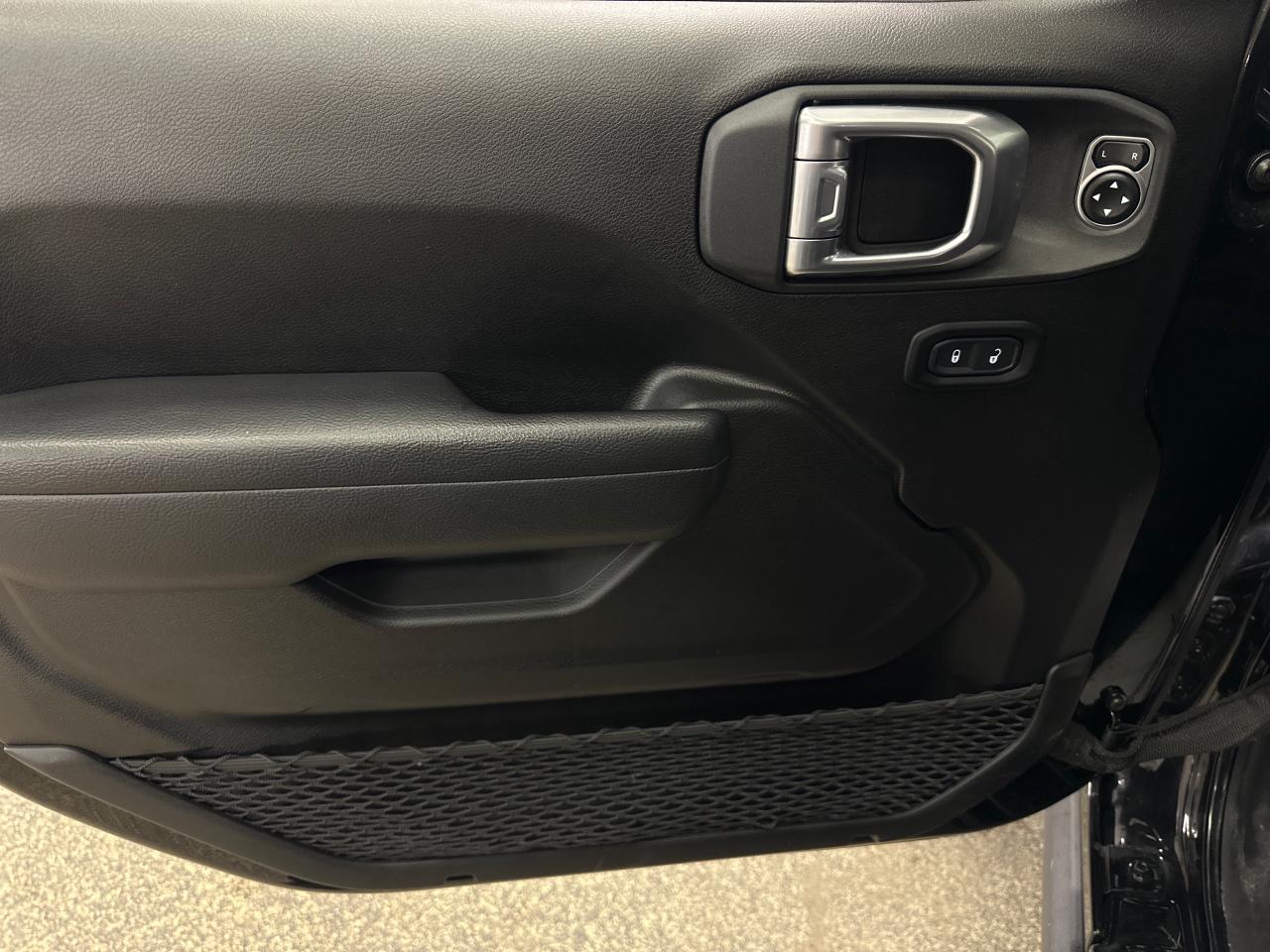 2024 Jeep Wrangler Rubicon 4dr 4x4 Photo