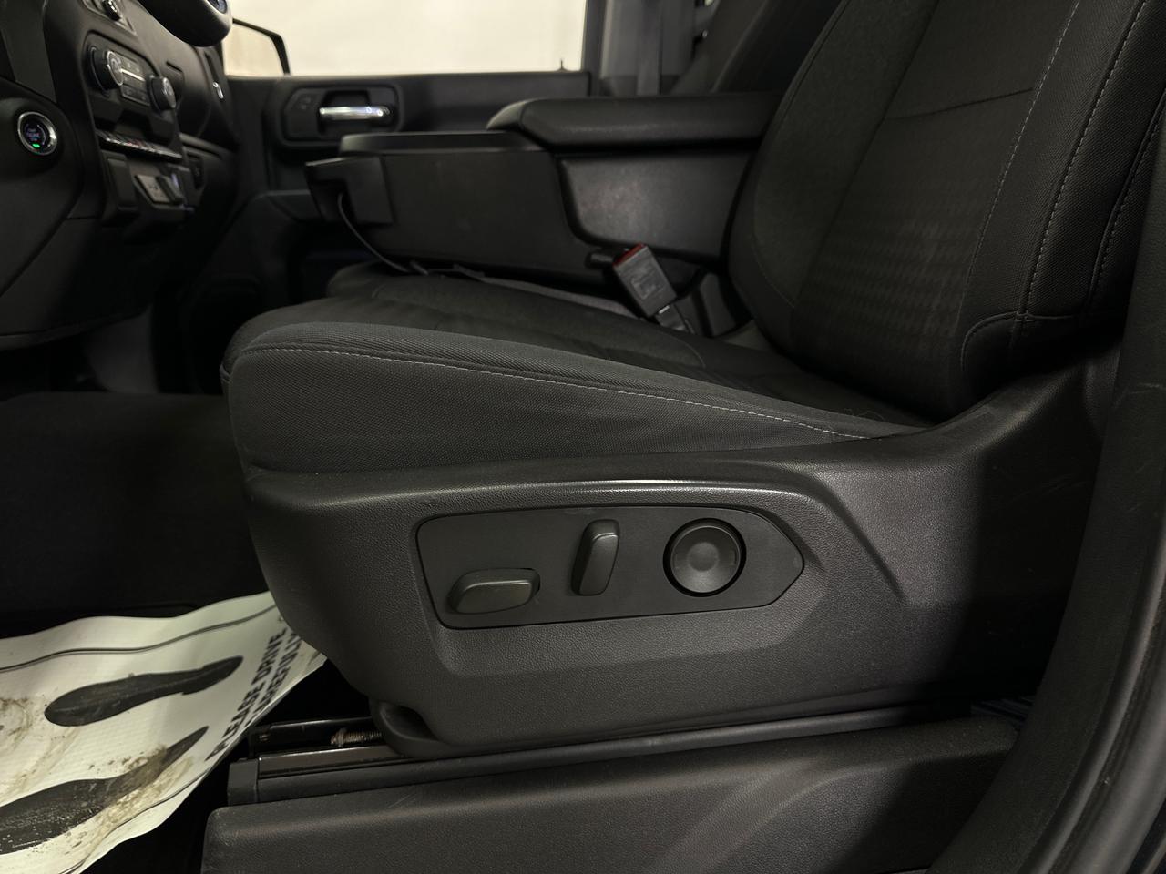 2024 Chevrolet Silverado 1500 Custom Photo