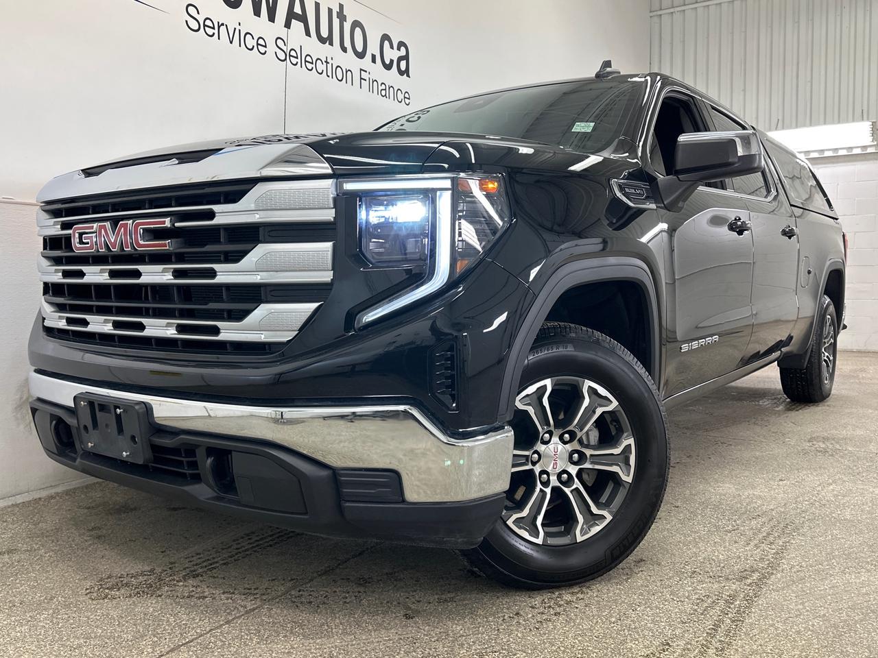 2023 GMC Sierra 1500 SLE Photo2