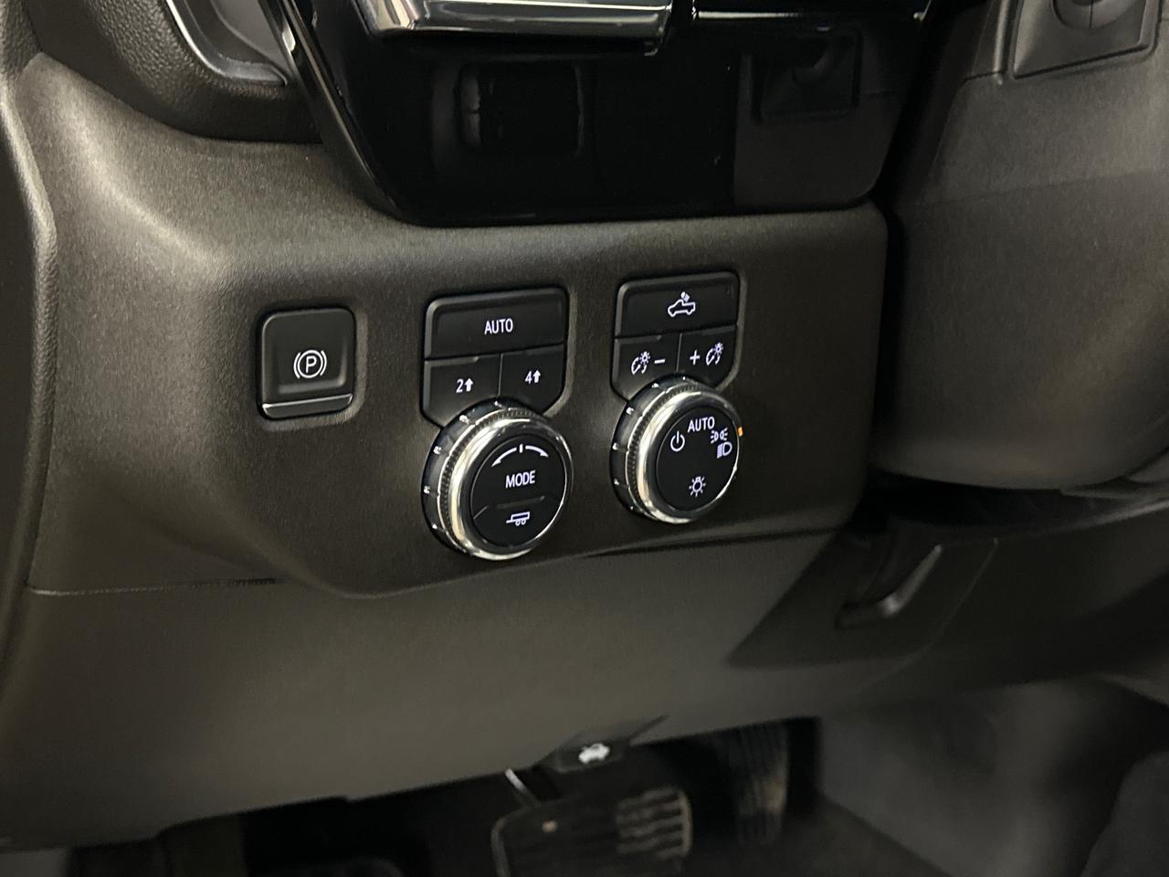 2023 GMC Sierra 1500 SLE Photo