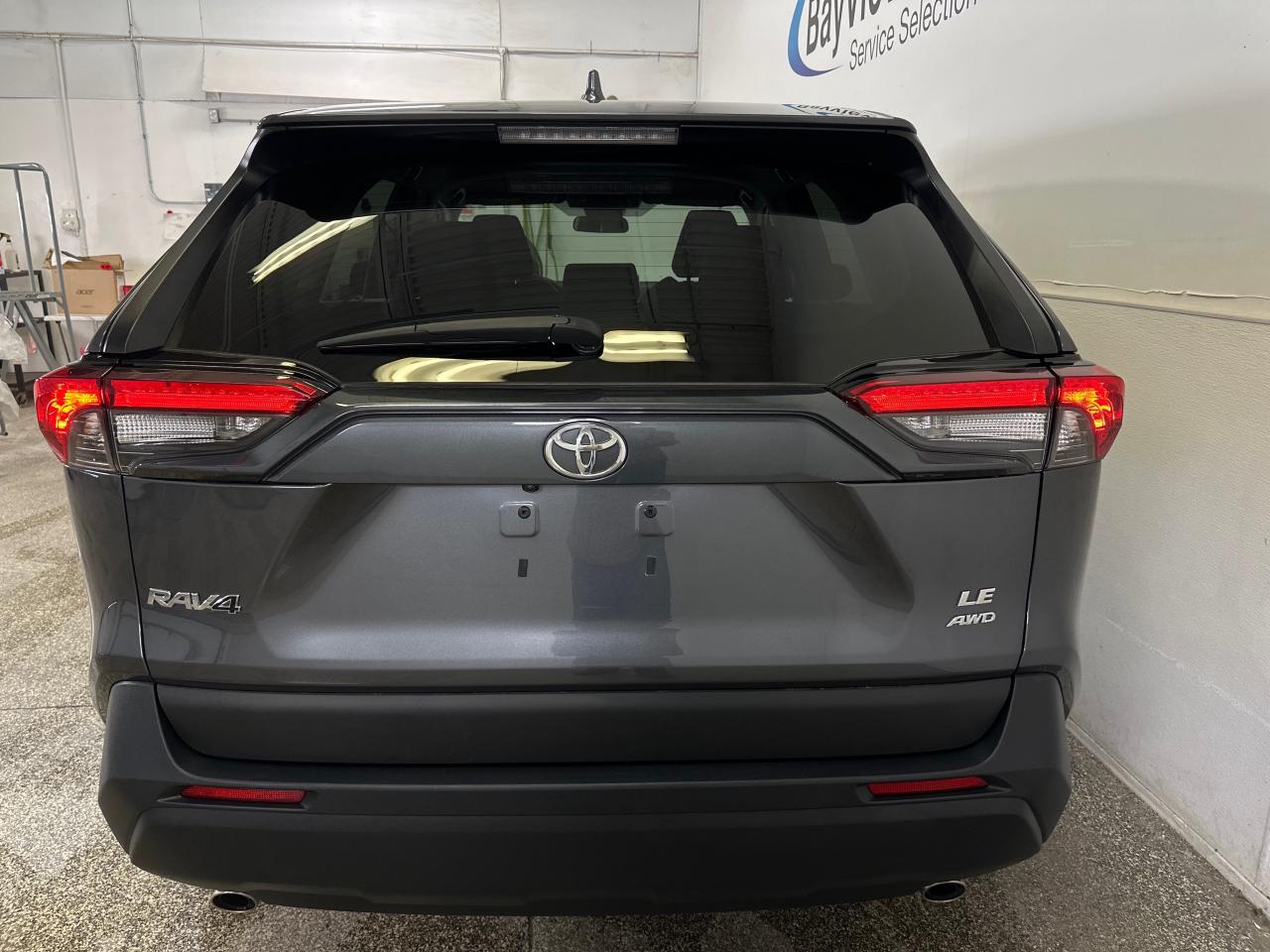 2023 Toyota RAV4 LE 4dr All-wheel Drive Photo