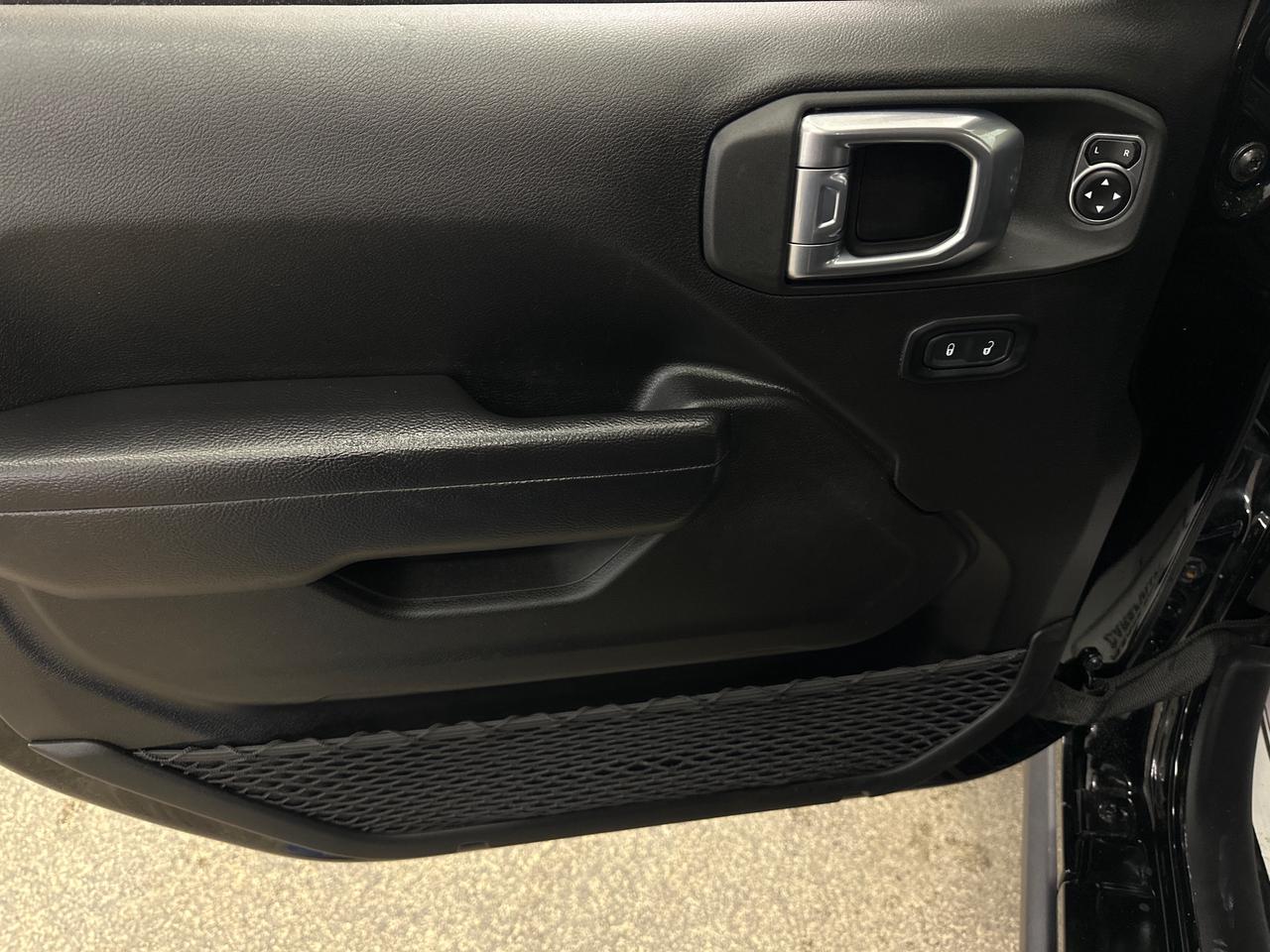 2024 Jeep Wrangler Rubicon 4dr 4x4 Photo
