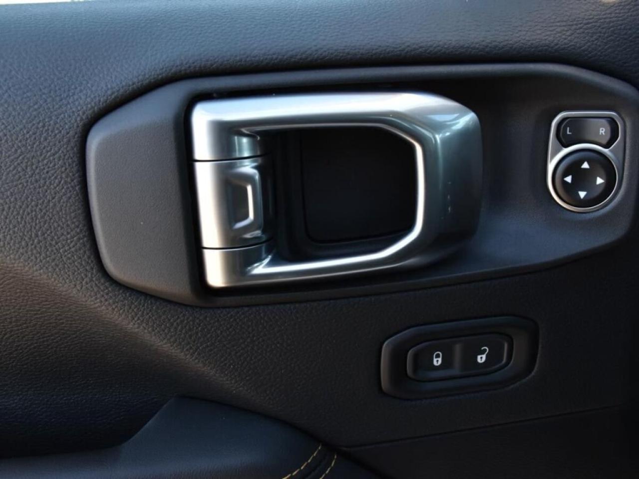 2025 Jeep Wrangler SAHARA   TECH GROUP   SAFETY GROUP   TRAILER TOW Photo