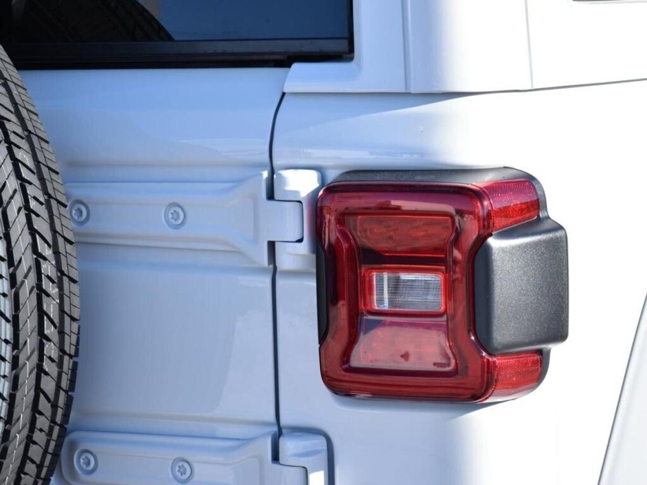 2025 Jeep Wrangler SAHARA   TECH GROUP   SAFETY GROUP   TRAILER TOW Photo