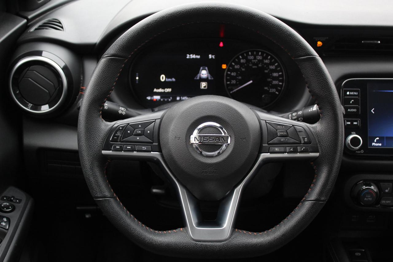 2021 Nissan Kicks SR 1-Owner, Dealer Serviced! Photo