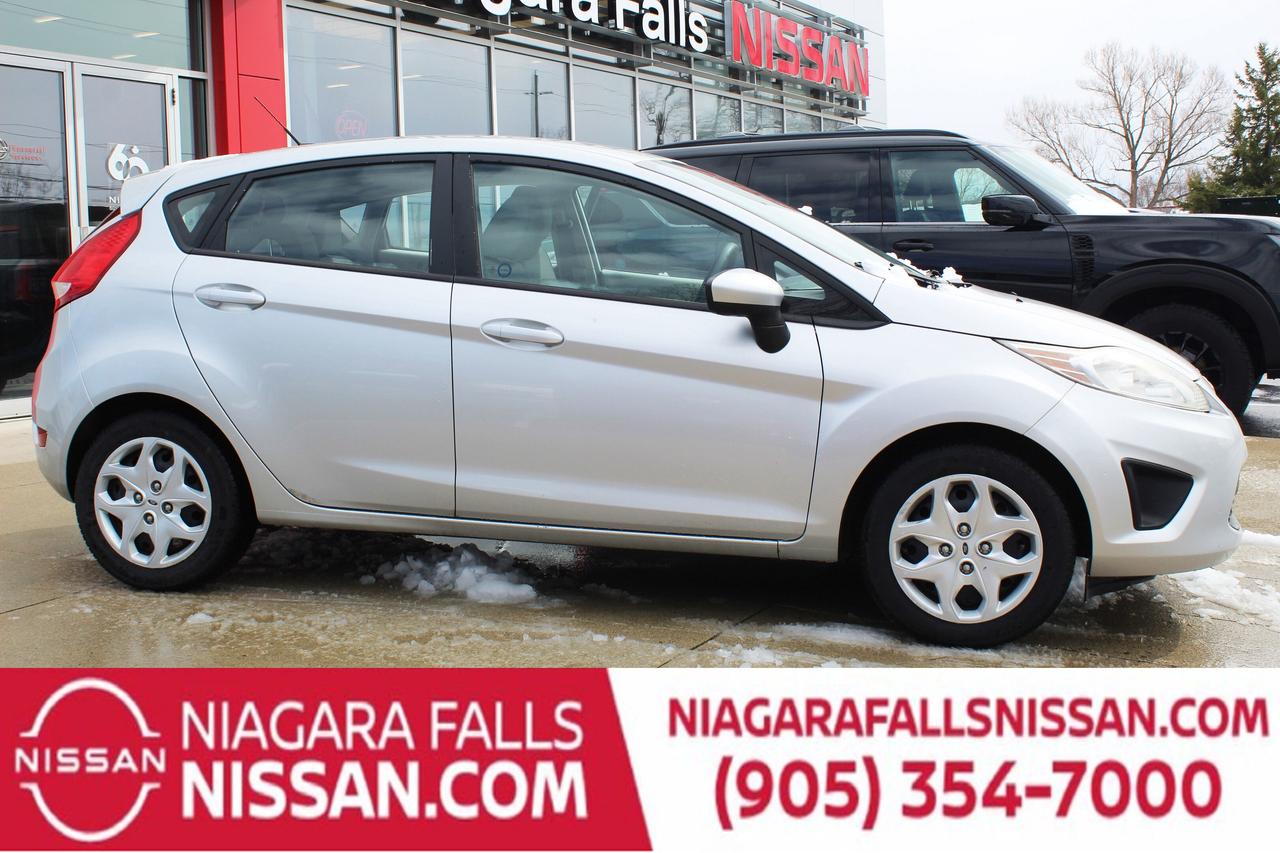 2013 Ford Fiesta SE Photo