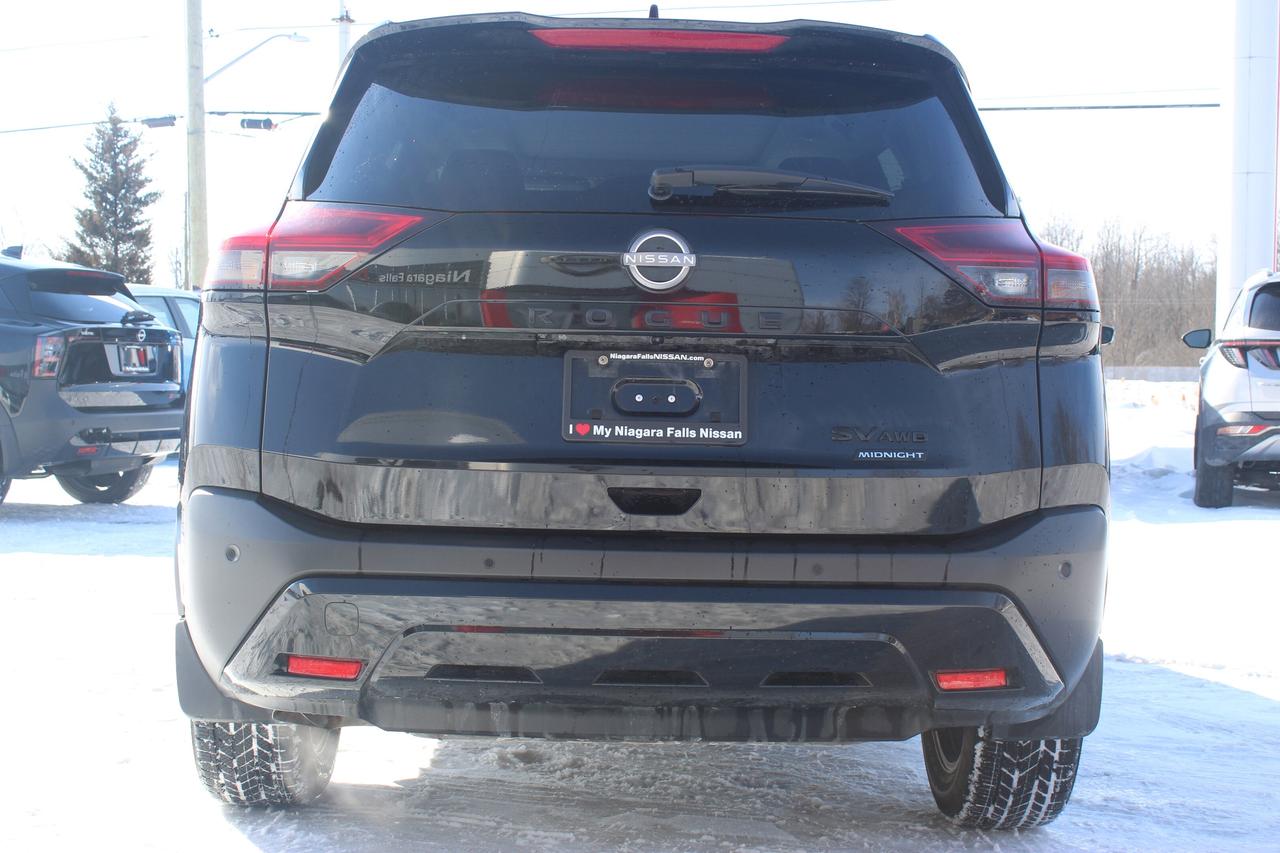 2023 Nissan Rogue SV MOONROOF Photo3