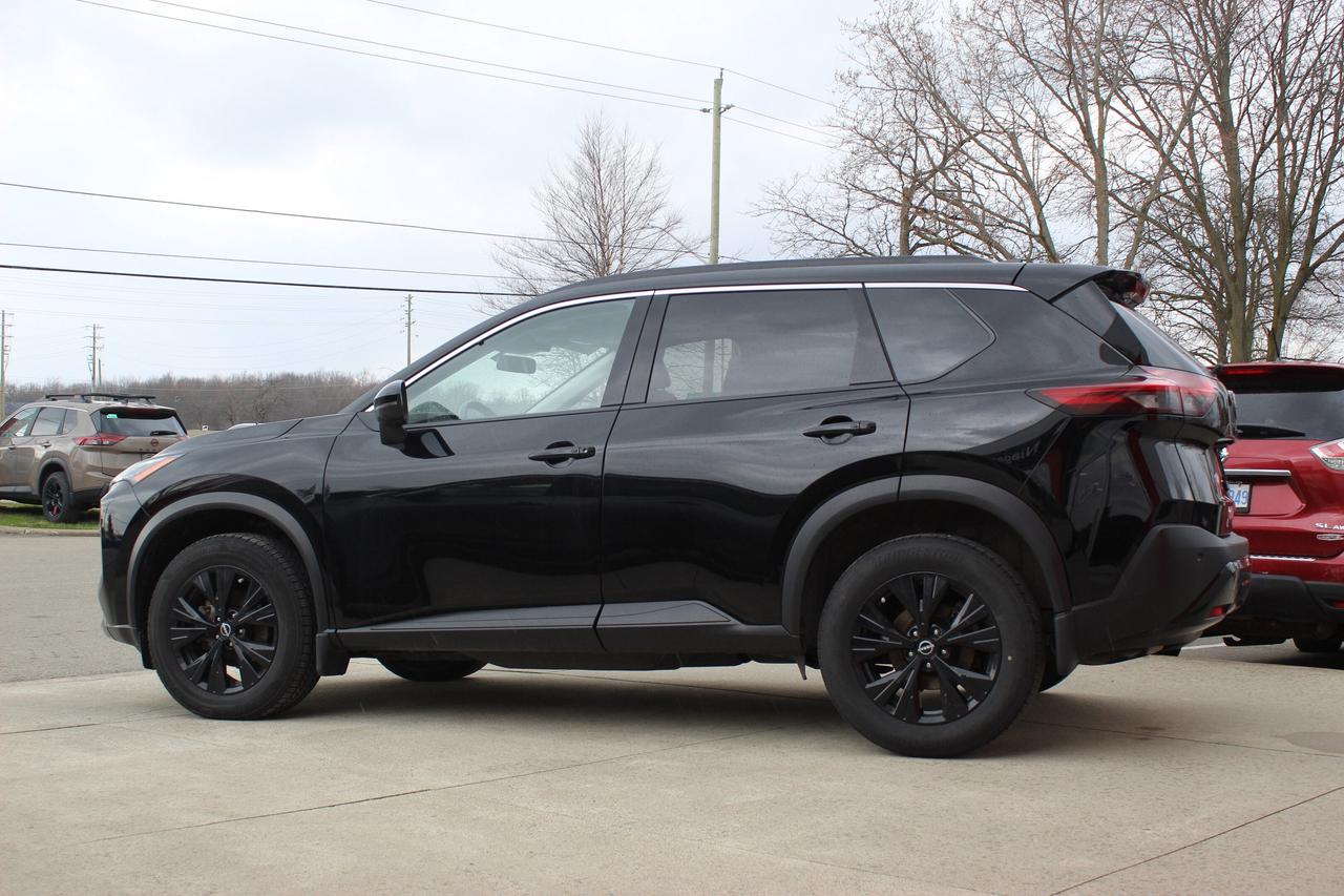 2023 Nissan Rogue SV MOONROOF Photo2
