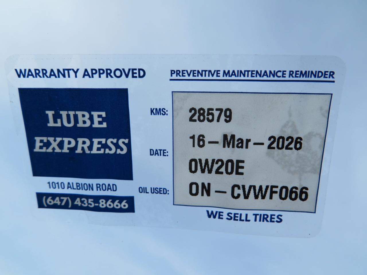 2024 Hyundai Elantra Luxury IVT Photo