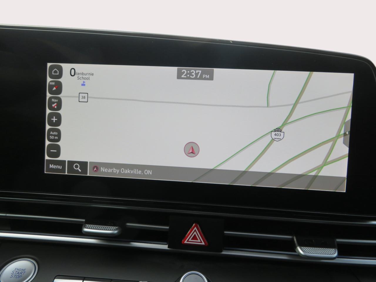 2024 Hyundai Elantra Luxury IVT Photo