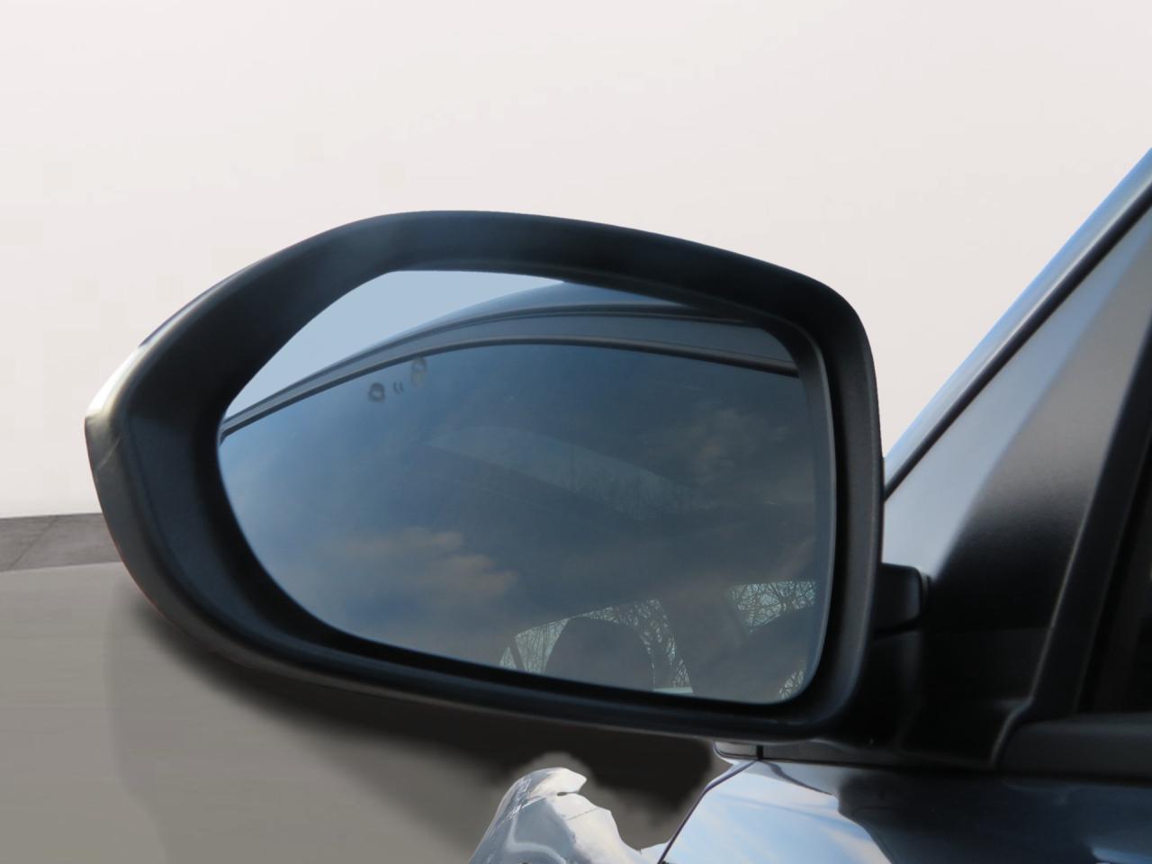 2022 Kia Rio 5-door EX Premium IVT Photo