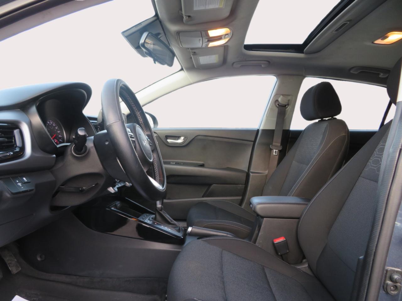 2022 Kia Rio 5-door EX Premium IVT Photo