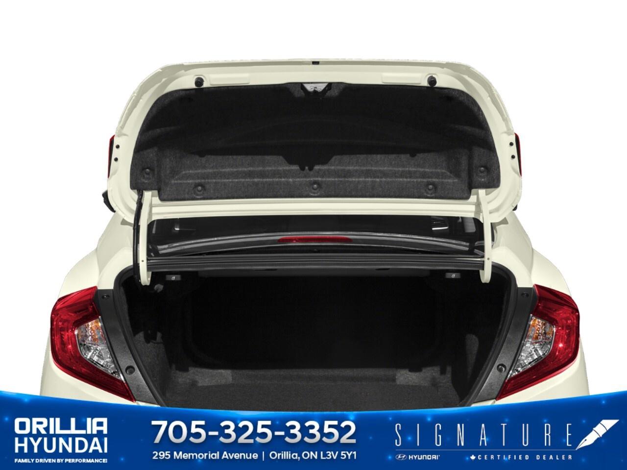 2018 Honda Civic Sedan Touring CVT Sedan Photo