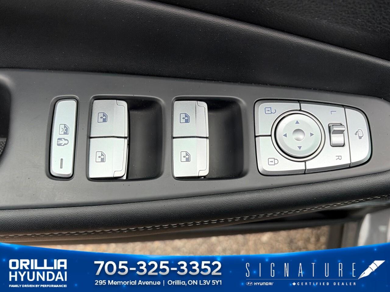 2023 Hyundai Santa Fe ULTIMATE CALLIGRAPHY AWD Photo