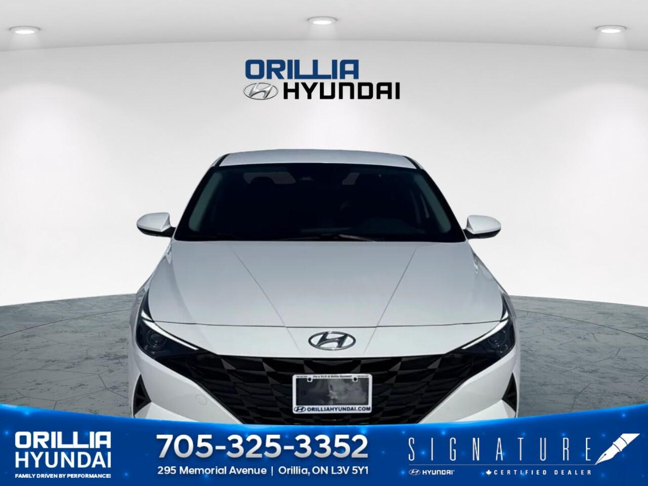 2023 Hyundai Elantra Preferred IVT Photo