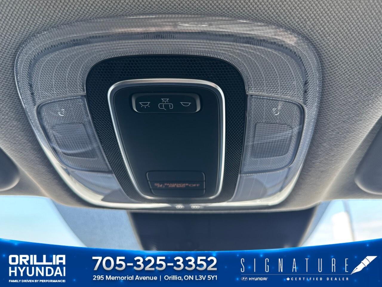 2023 Hyundai Elantra Preferred IVT Photo