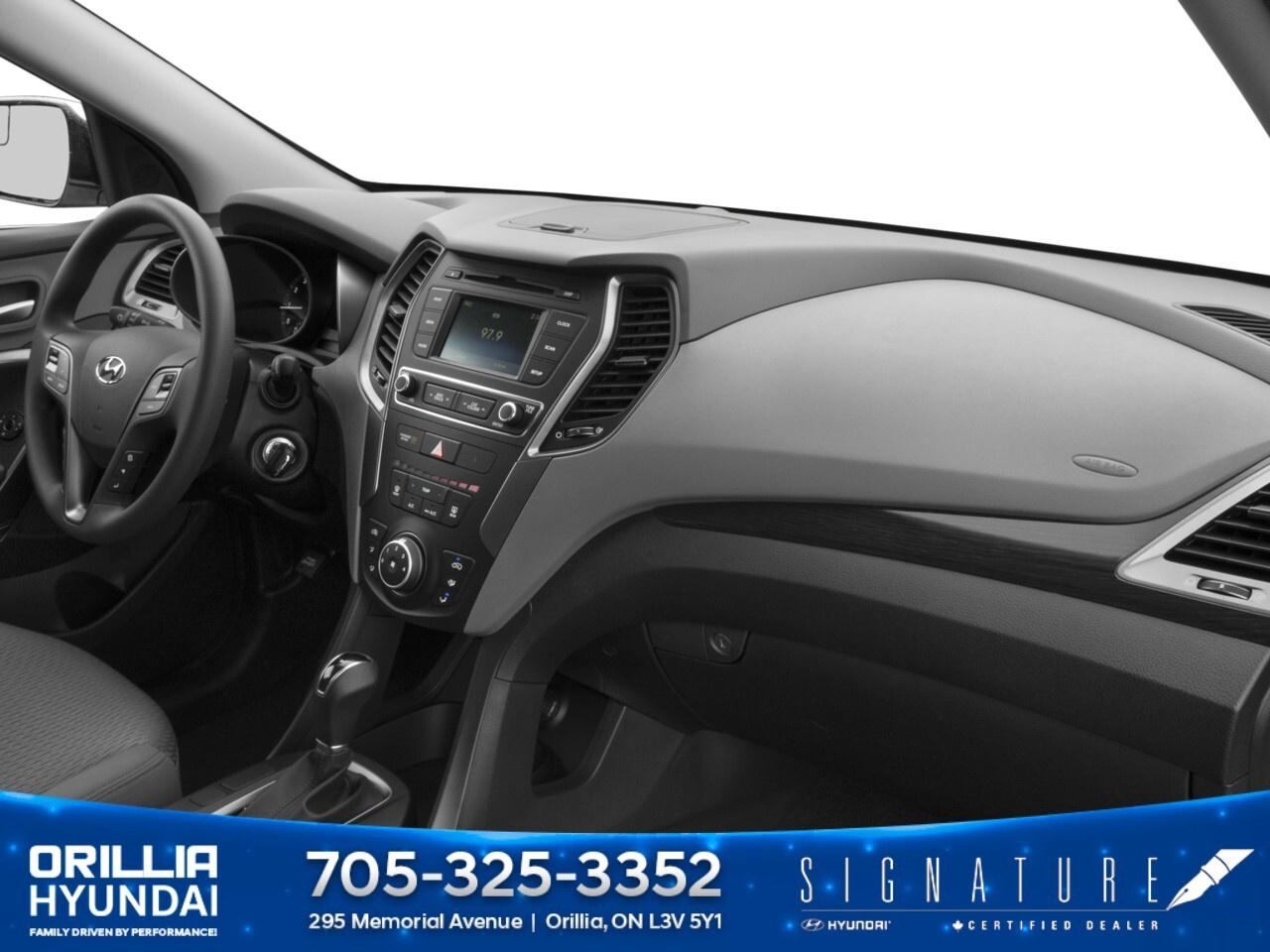 2017 Hyundai Santa Fe Sport FWD 4dr 2.4L Photo