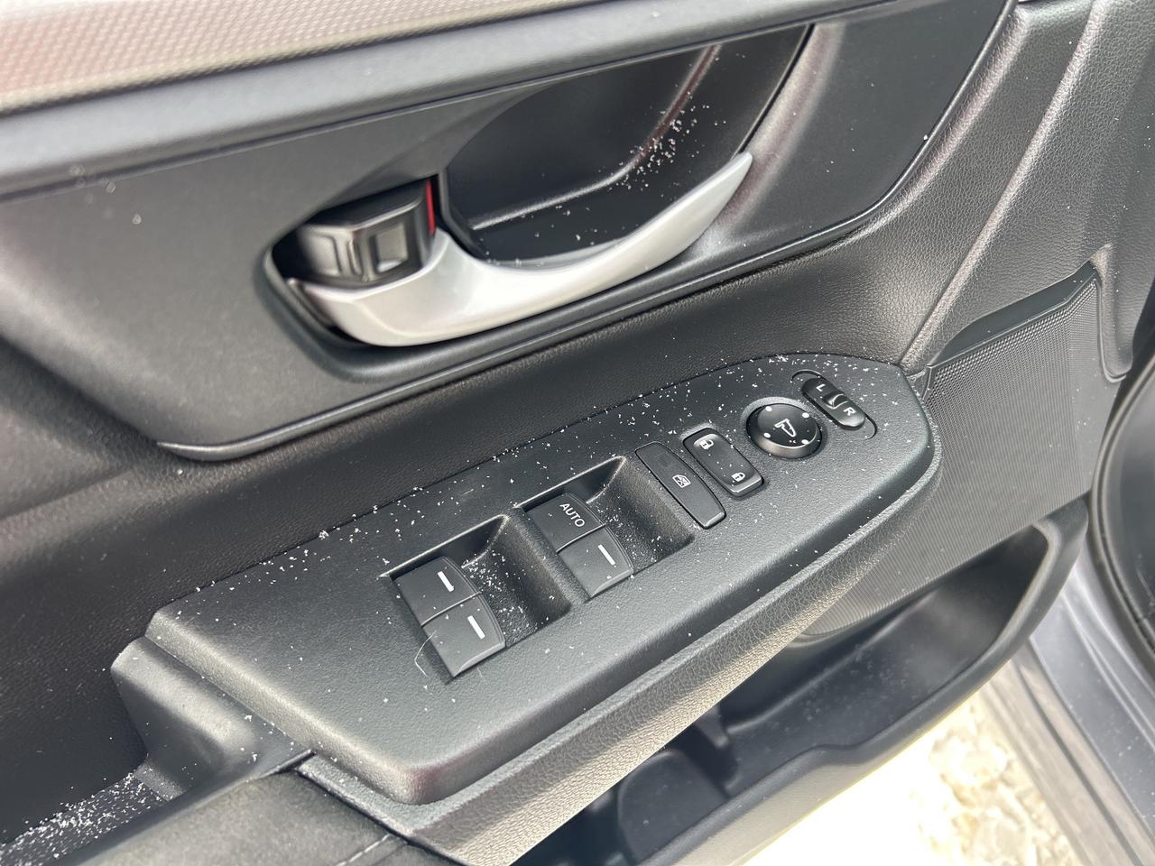 2017 Honda CR-V LX AWD   Heated Seats   Remote Start   Bluetooth Photo