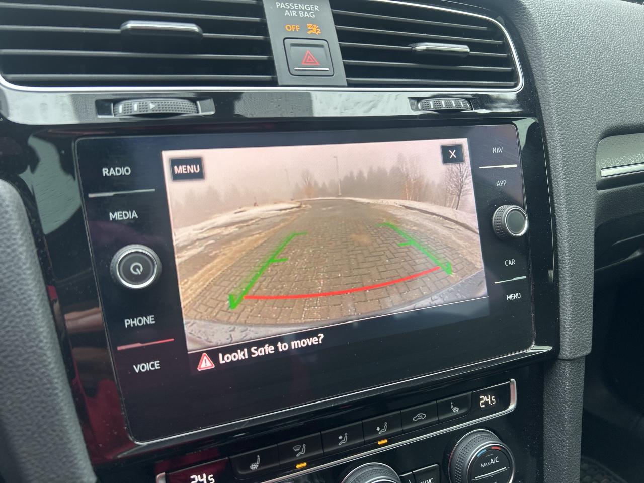 2018 Volkswagen Golf GTI Autobahn   Nav.   Sunroof   Leather   Heated Seats Photo