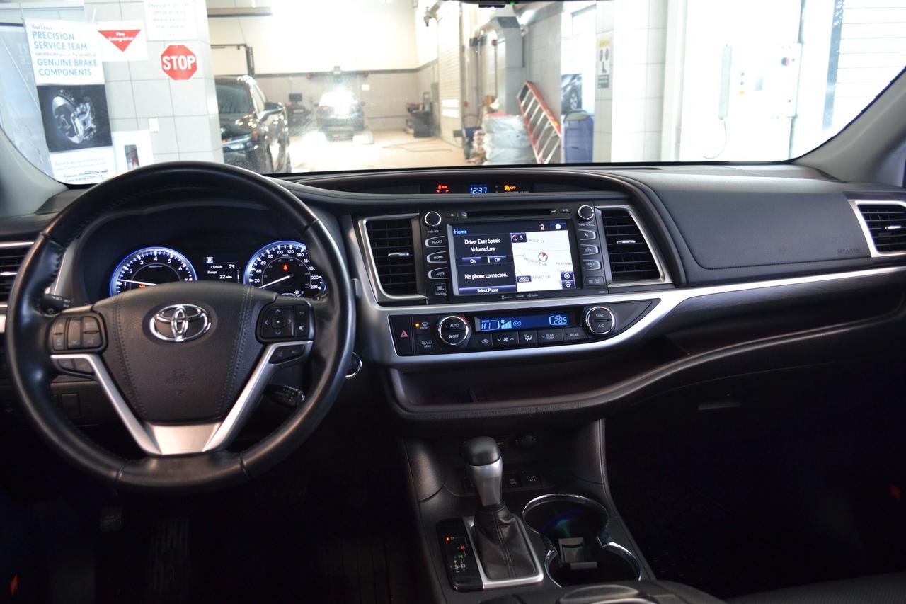 2019 Toyota Highlander LIMITED  Photo3