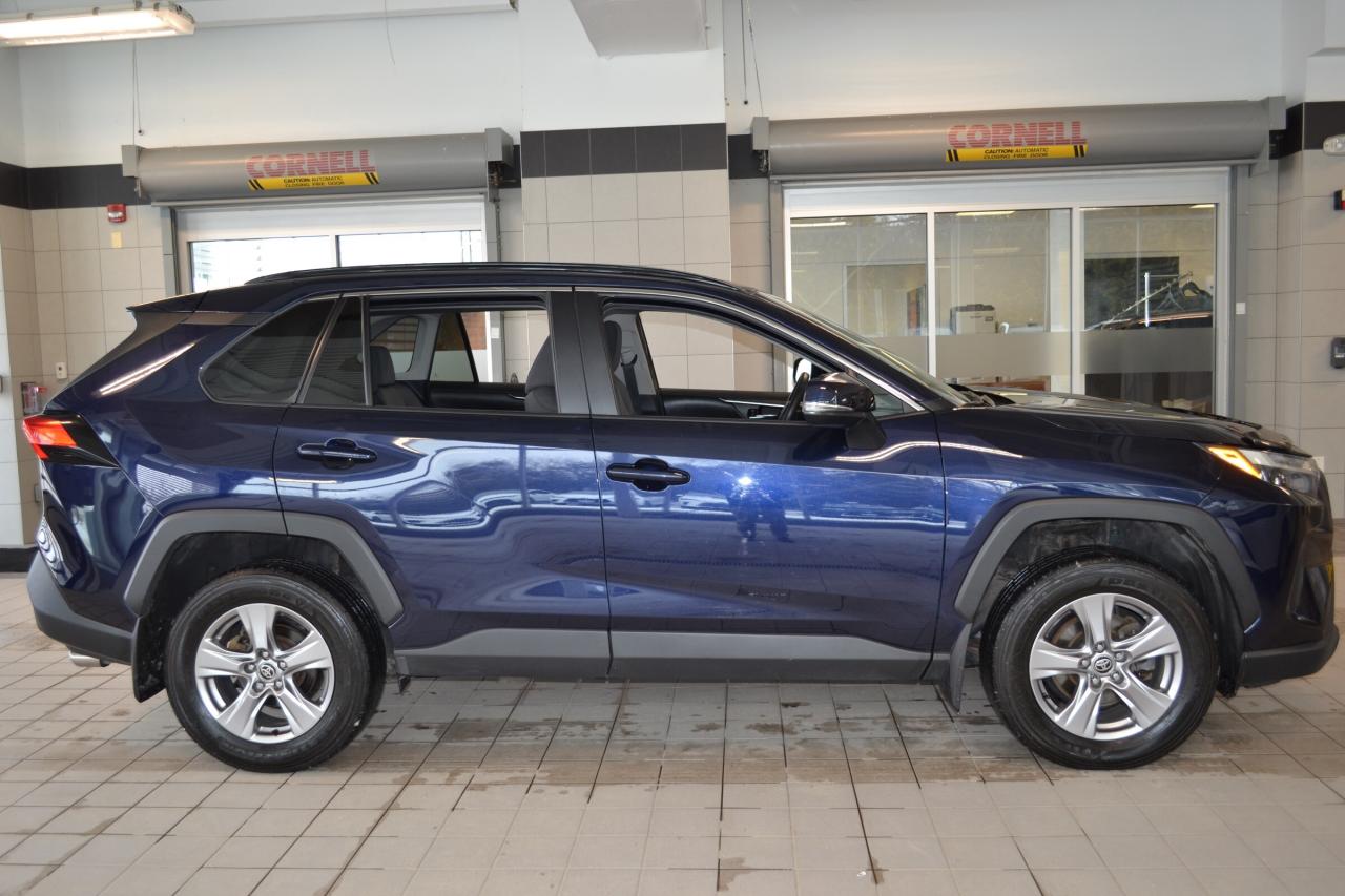 2022 Toyota RAV4 XLE Photo