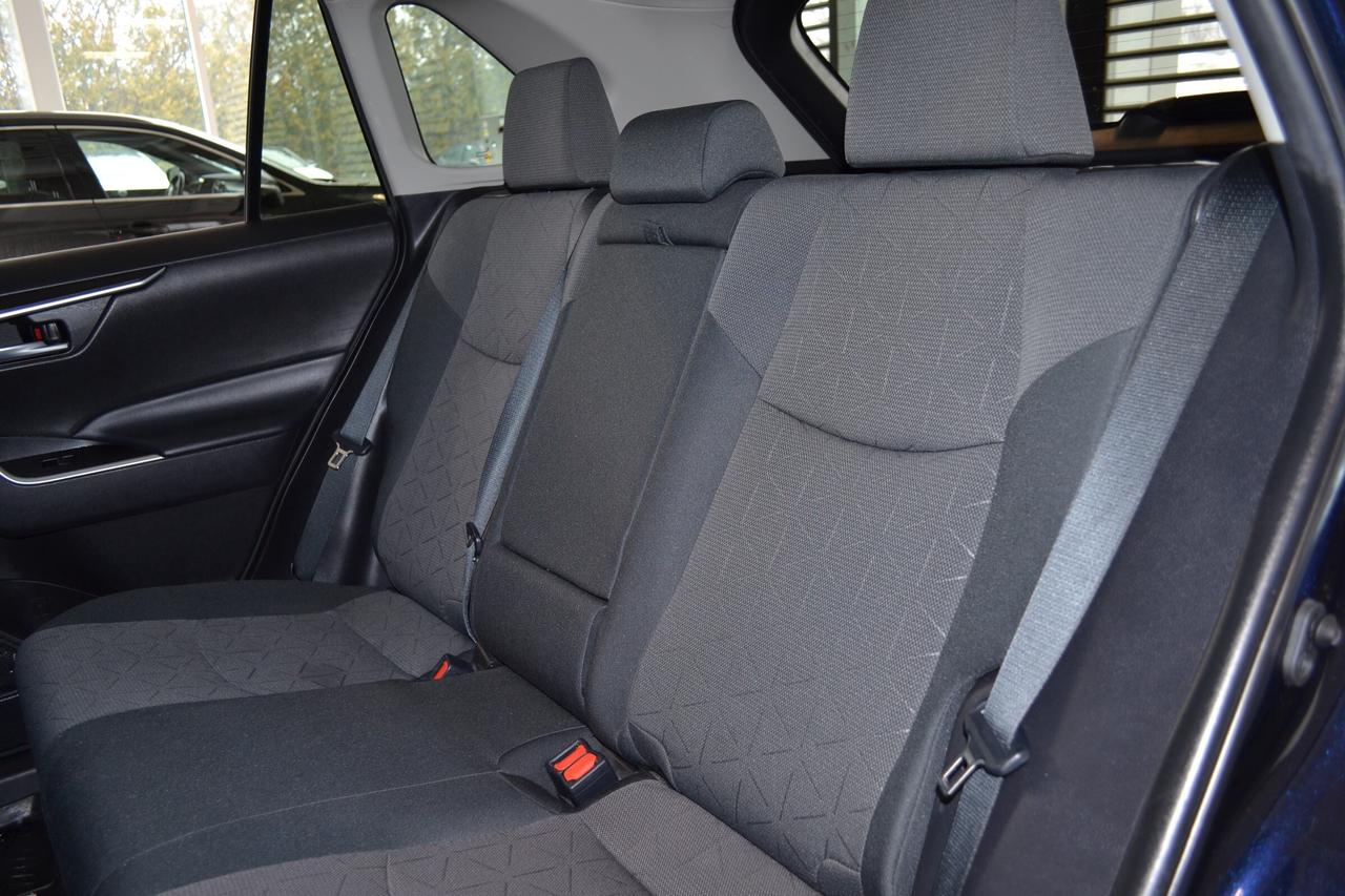 2022 Toyota RAV4 XLE Photo