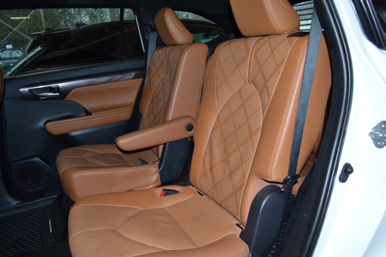 2023 Toyota Highlander Hybrid LIMITED Photo