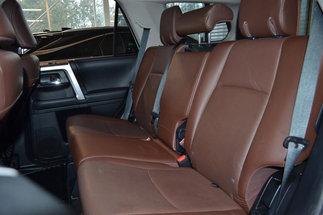 2019 Toyota 4Runner SR5 Photo