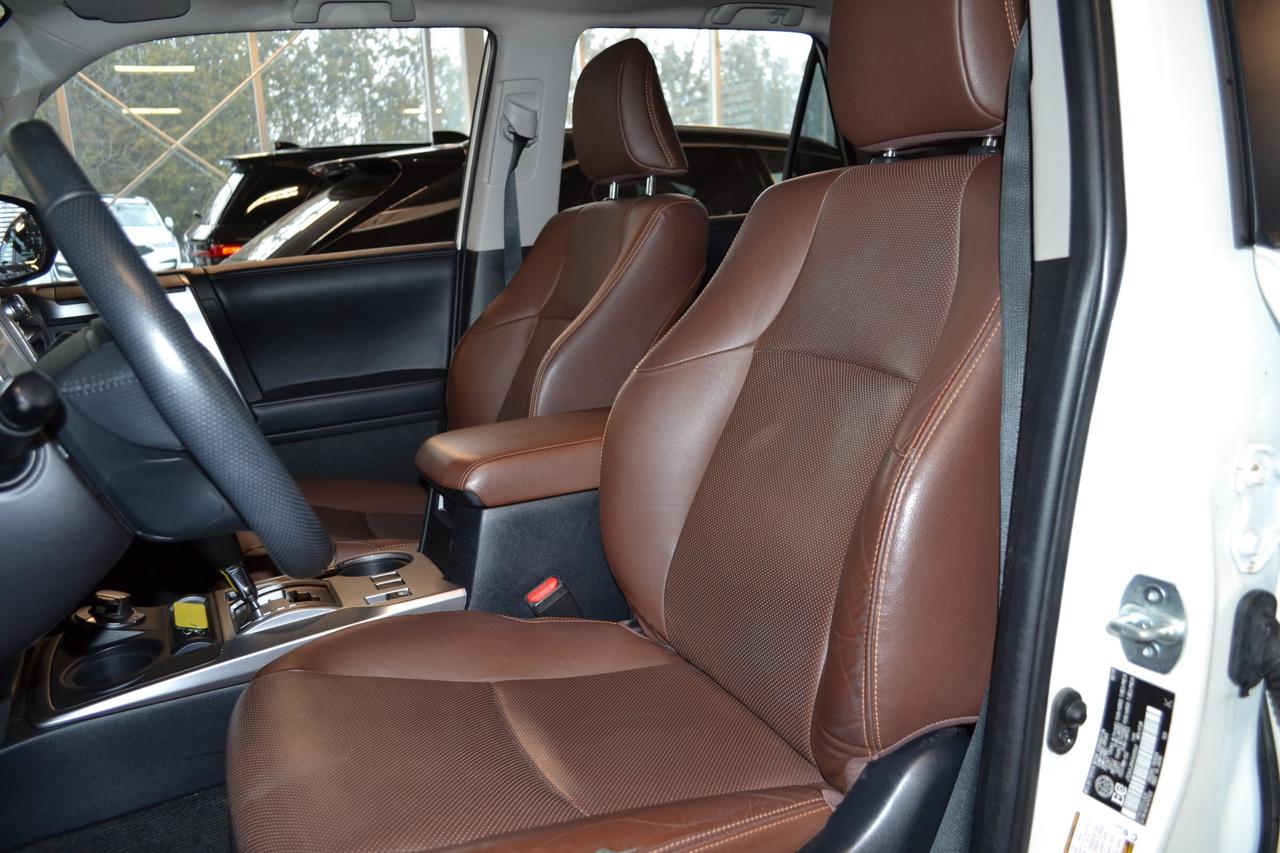 2019 Toyota 4Runner SR5 Photo