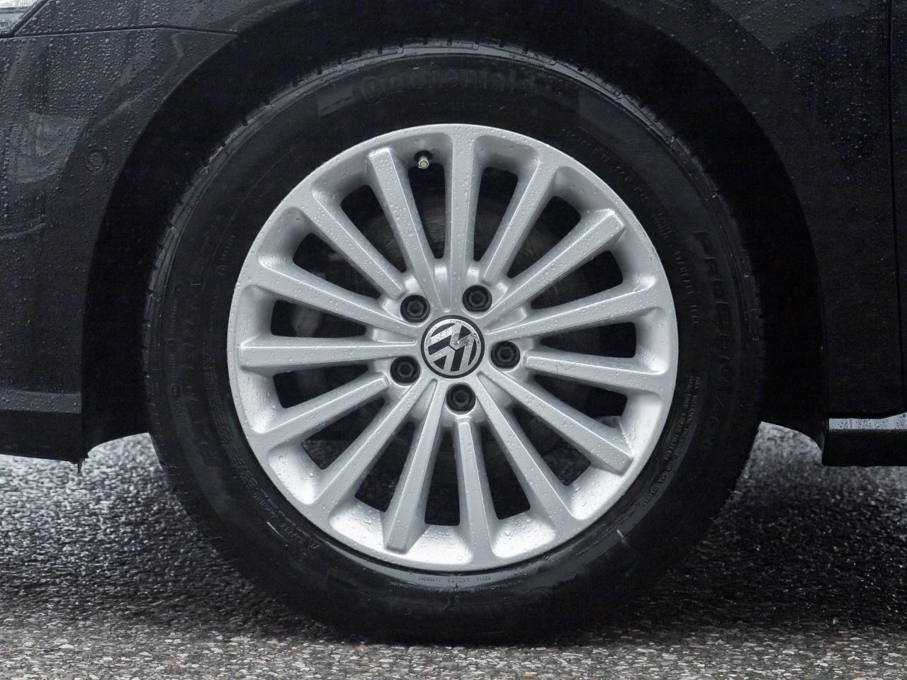 2017 Volkswagen Passat 1.8 TSI Comfortline 4dr Sedan Photo