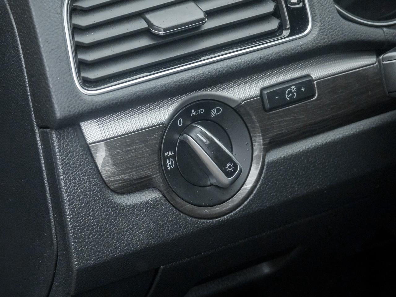 2017 Volkswagen Passat 1.8 TSI Comfortline 4dr Sedan Photo