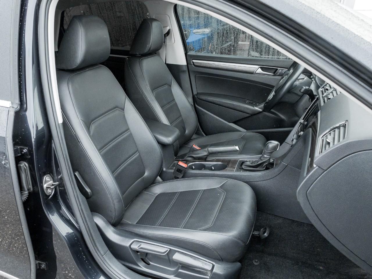 2017 Volkswagen Passat 1.8 TSI Comfortline 4dr Sedan Photo