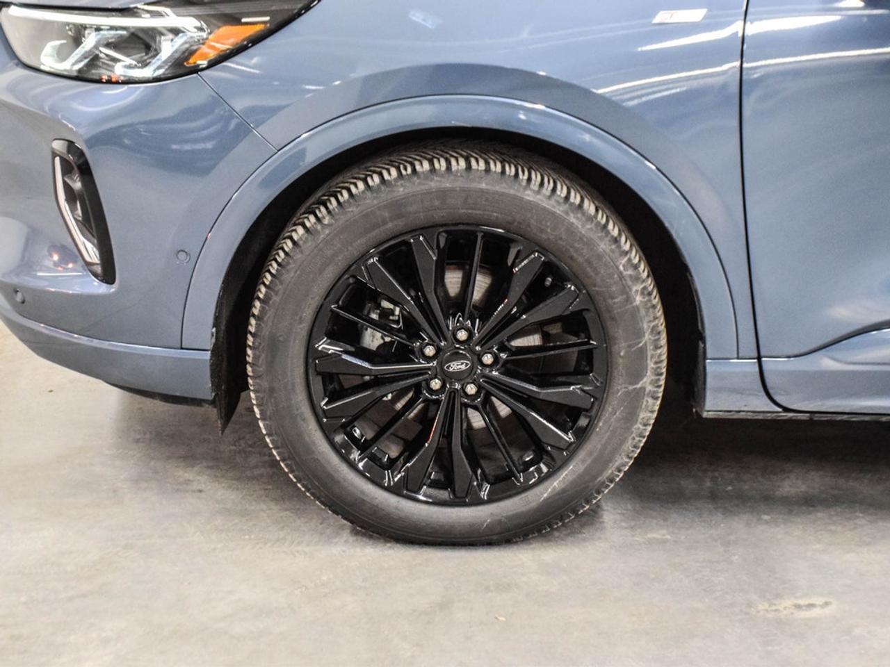 2023 Ford Escape  Photo3