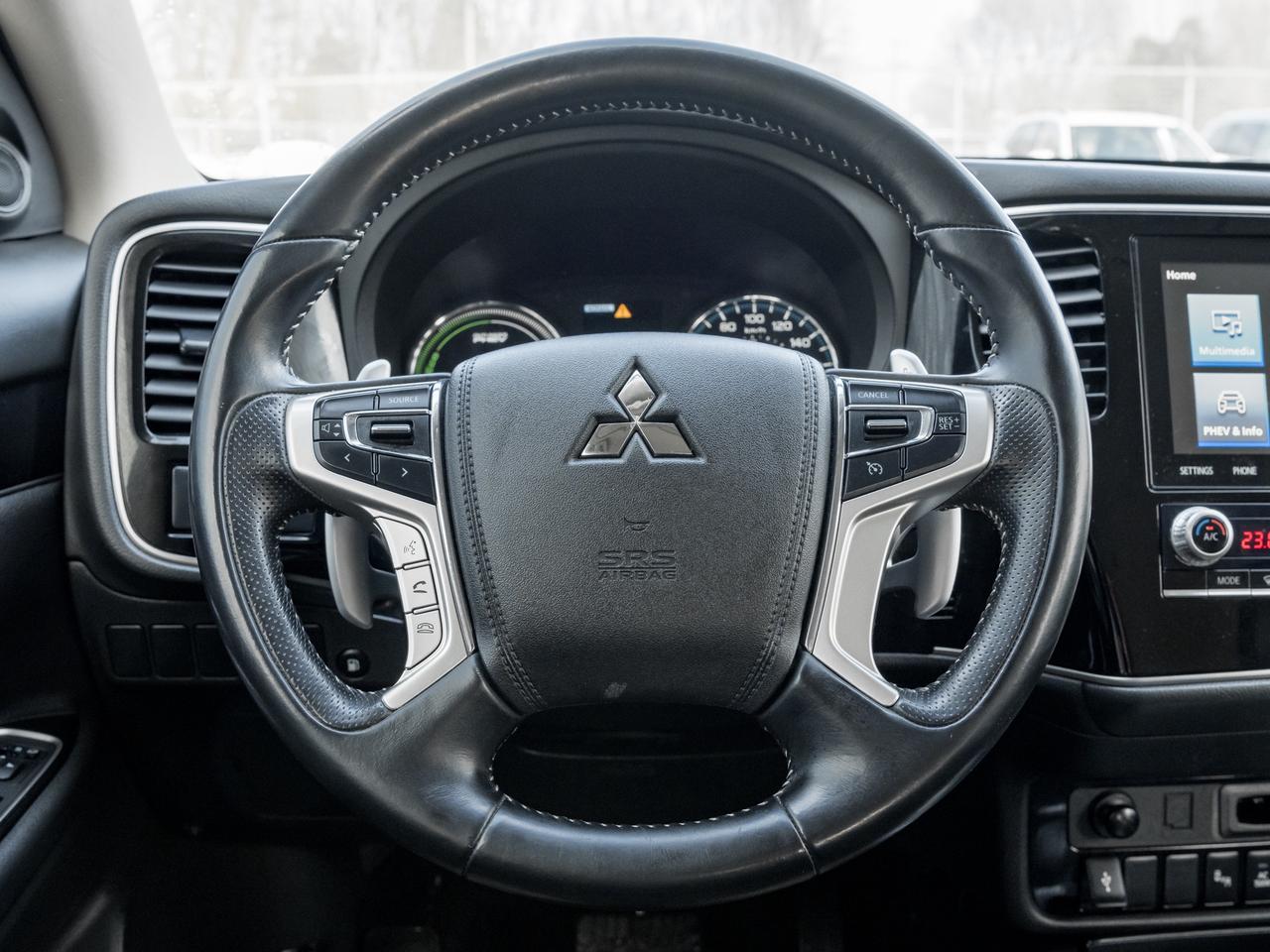 2020 Mitsubishi Outlander PHEV SE S-AWC  SAEFTY CERTIFIED FINANCE AS LOW AS 6.49% Photo