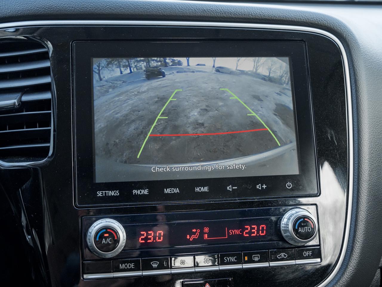 2020 Mitsubishi Outlander PHEV SE S-AWC  SAEFTY CERTIFIED FINANCE AS LOW AS 6.49% Photo