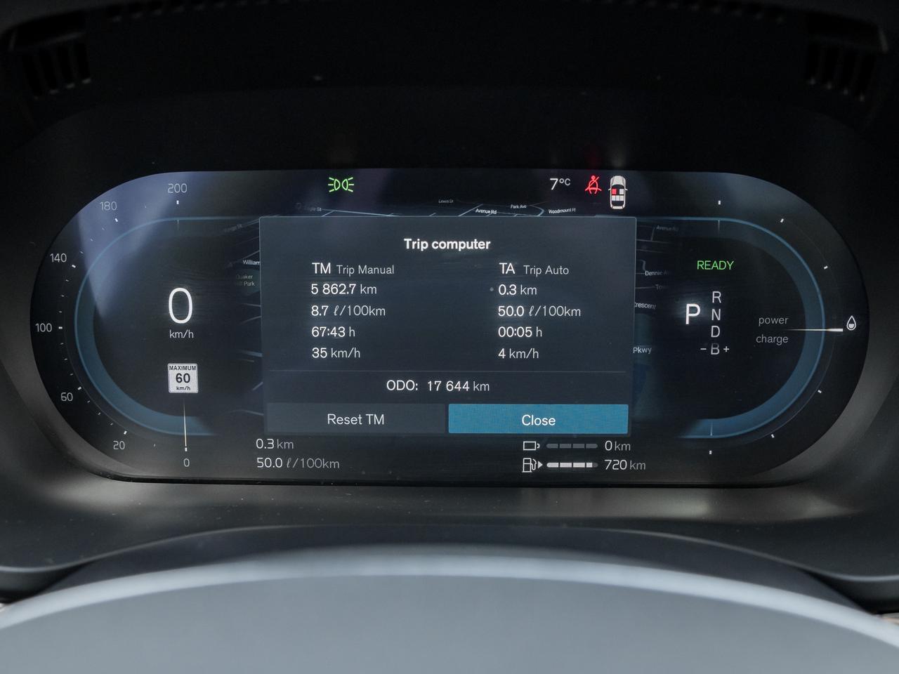 2025 Volvo XC60 Recharge T8 AWD Plus Dark Theme  LOW KM  CPO RATE FR 3.49%* Photo