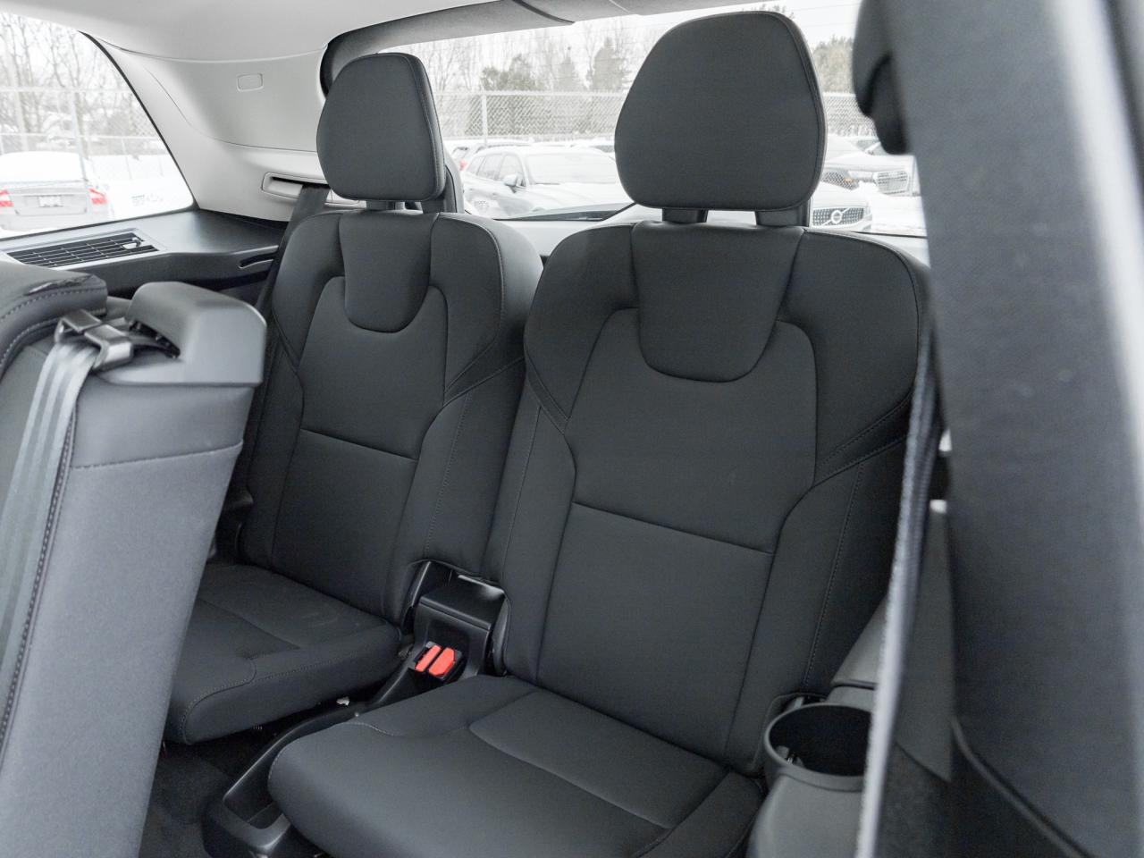 2025 Volvo XC90 2025.5 B6 AWD PLUS 7-Seater  ULTRA LOW MILEAGE Photo