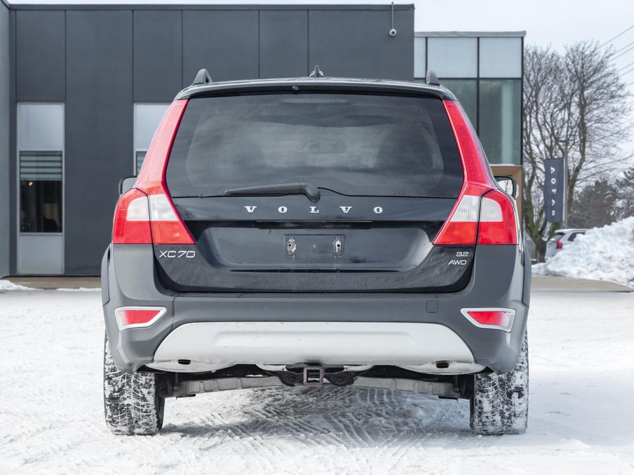 2010 Volvo XC70 5dr Wgn 3.2L  NO REPORTED ACCIDENTS  AS IS  TRADE Photo