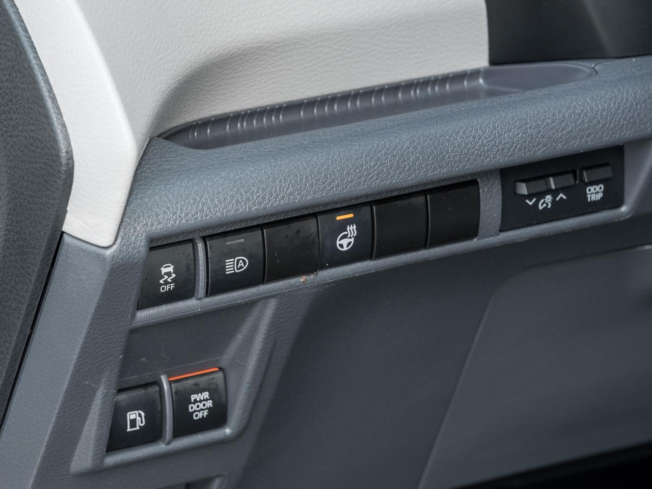 2024 Toyota Sienna LE 8-Passenger FWD  LOW KM FINANCE AS LOW AS 6.29% Photo