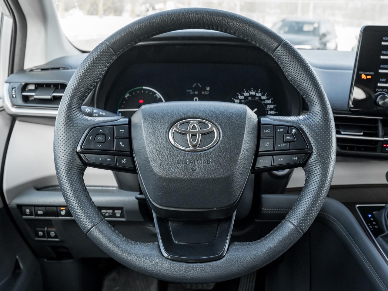 2024 Toyota Sienna LE 8-Passenger FWD  LOW KM FINANCE AS LOW AS 6.49% Photo