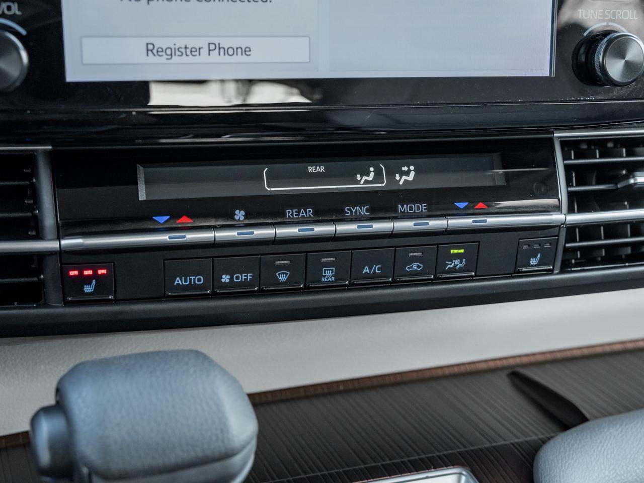 2024 Toyota Sienna LE 8-Passenger FWD  LOW KM FINANCE AS LOW AS 6.49% Photo