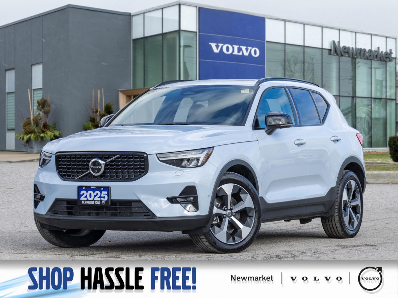 2025 Volvo XC40 B5 AWD Plus Dark Theme CLOUD BLUE VOLVO CPO Photo