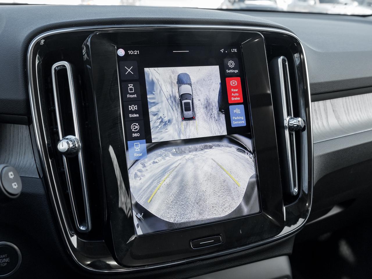 2025 Volvo XC40 B5 AWD Plus Dark Theme CLOUD BLUE VOLVO CPO Photo