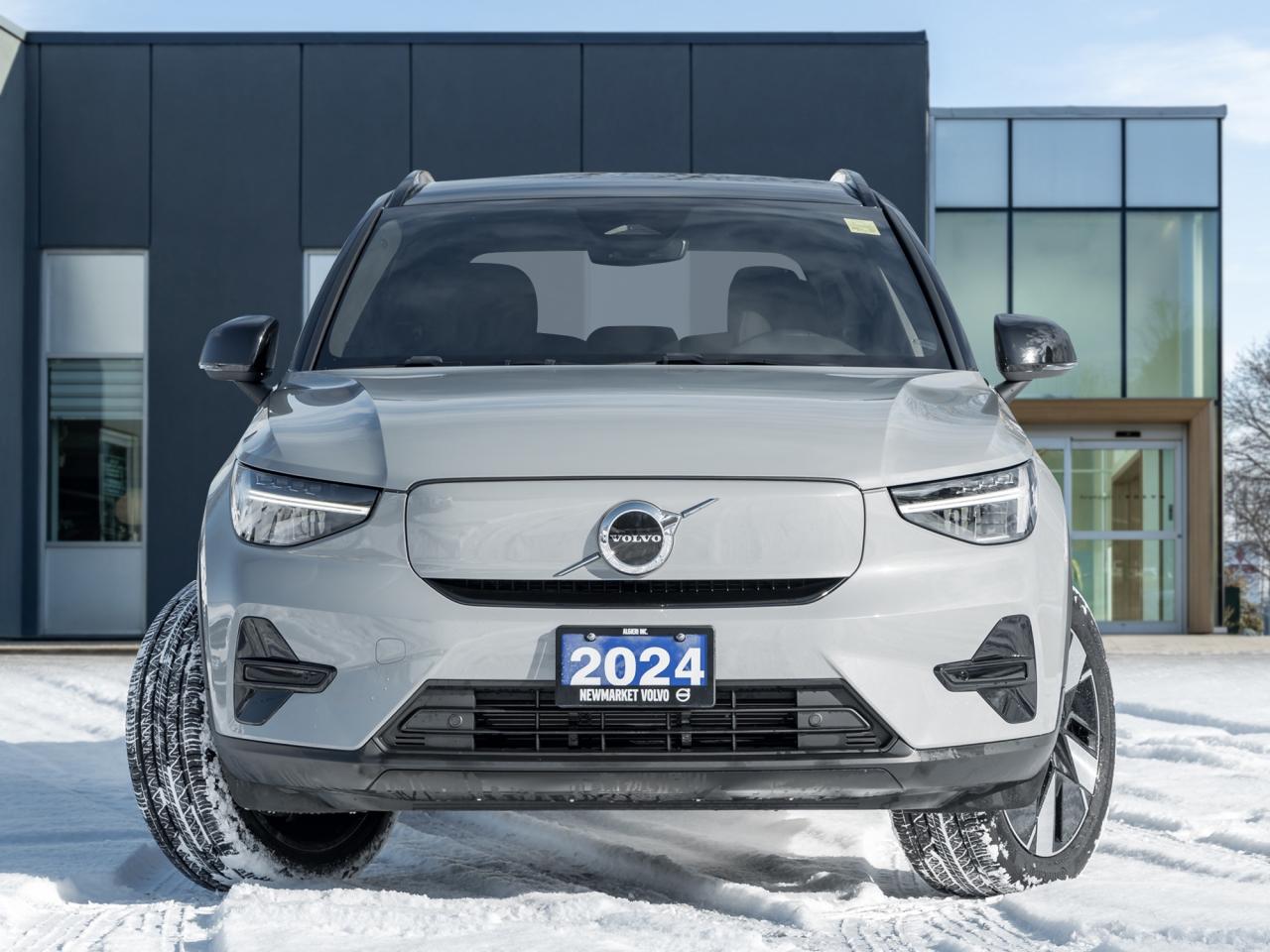 2024 Volvo XC40 Recharge Pure Electric Twin eAWD Core  CPO FINANCE RATE 3.49%*-4%* Photo