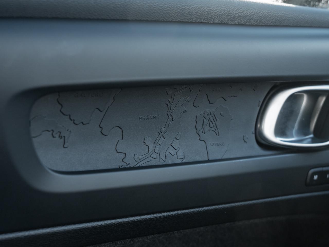 2024 Volvo XC40 Recharge Pure Electric Twin eAWD Core  CPO FINANCE RATE 3.49%*-4%* Photo