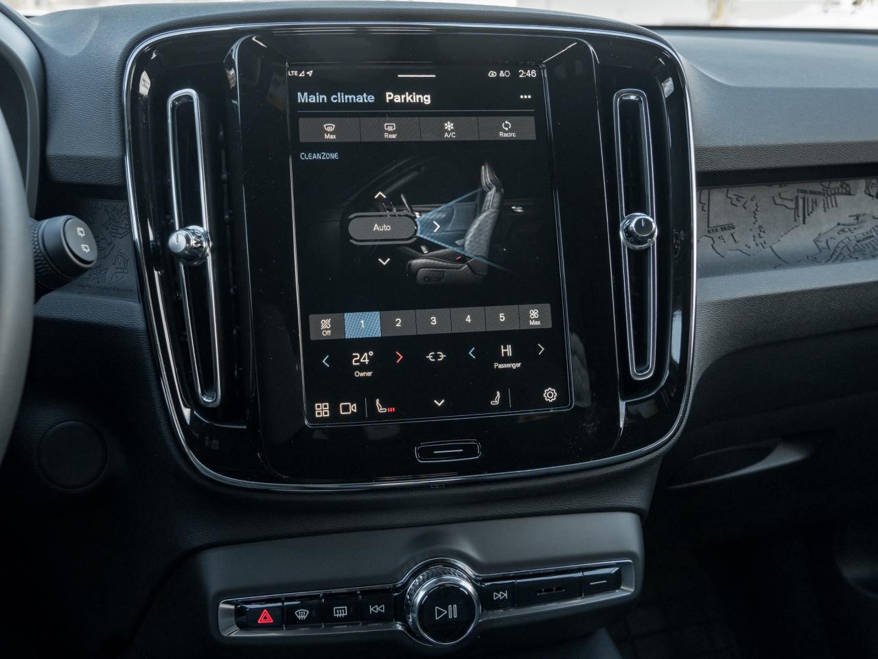 2024 Volvo XC40 Recharge Pure Electric Twin eAWD Core  CPO FINANCE RATE 3.49%*-4%* Photo