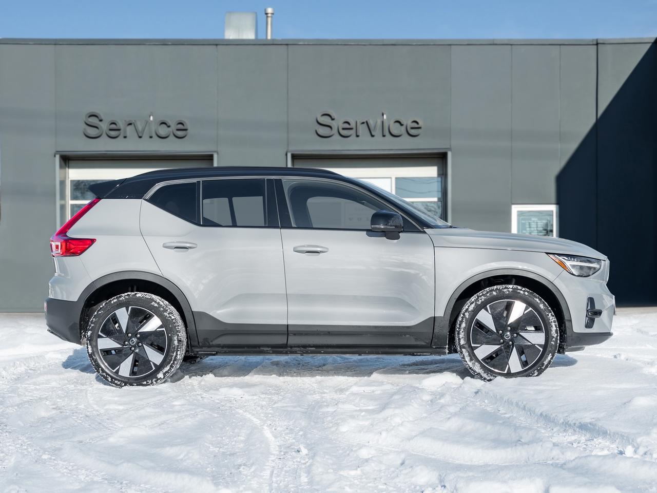 2024 Volvo XC40 Recharge Pure Electric Twin eAWD Core  CPO FINANCE RATE 3.49%* Photo